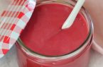 Himbeer Curd im Glas mit frischen Himbeeren