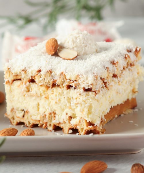 No-Bake Raffaello Waffelschnitten mit Kokos und cremiger Raffaello-F&uuml;llung