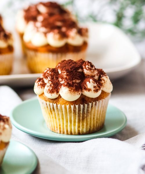 Tiramisu-Cupcakes Tiramisu-Cupcakes mit Mascarponecreme und Kakaostaub