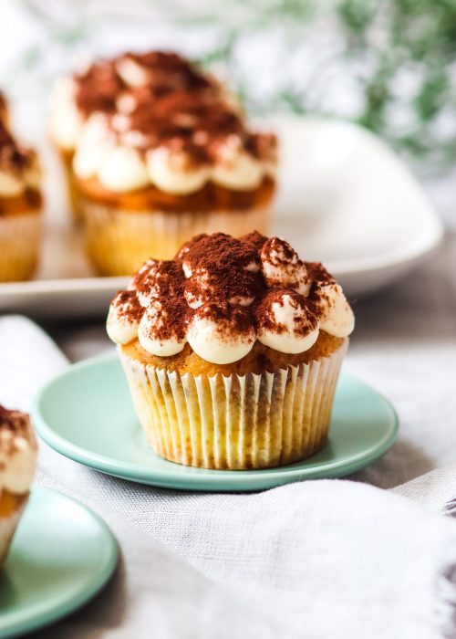 Tiramisu-Cupcakes Tiramisu-Cupcakes mit Mascarponecreme und Kakaostaub